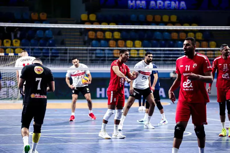 الثالث تواليًا.. الأهلي يتوج بدوري الطائرة على حساب الزمالك 